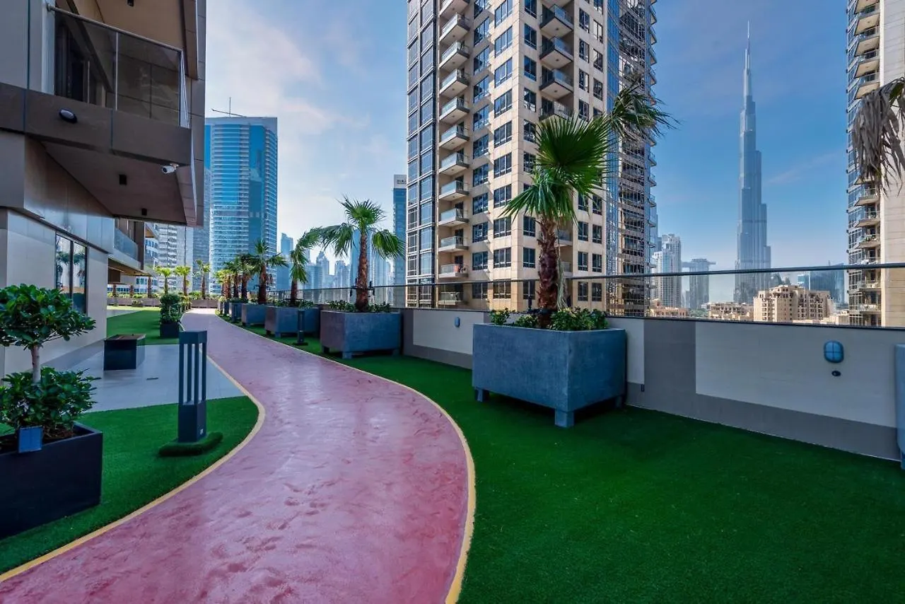 Cozy & Spacious 2 Bhk Downtown Dubai
